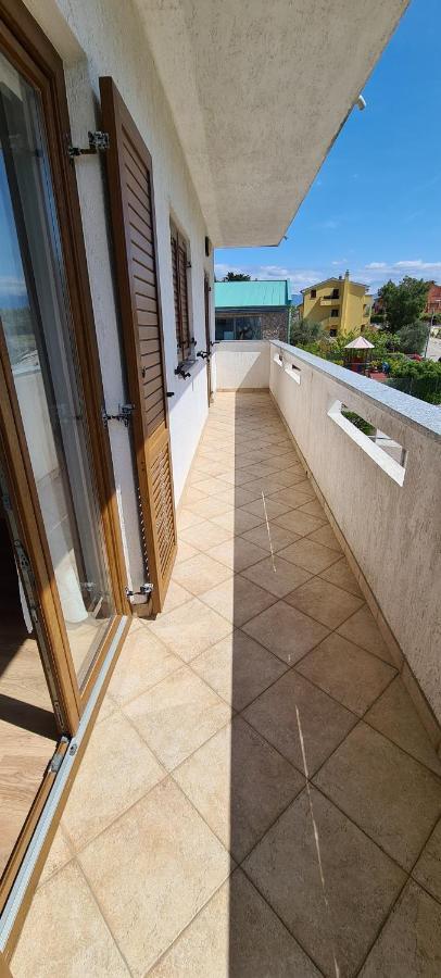 Apartments Jele バスカ エクステリア 写真