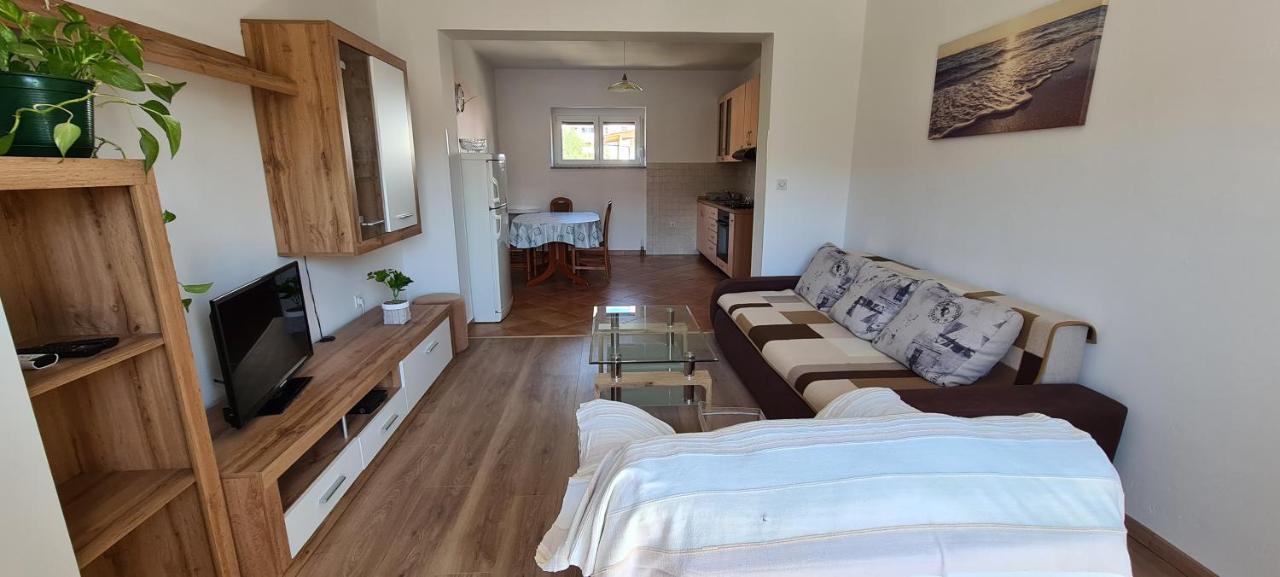 Apartments Jele バスカ エクステリア 写真