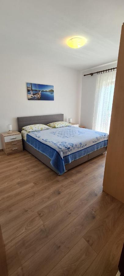 Apartments Jele バスカ エクステリア 写真