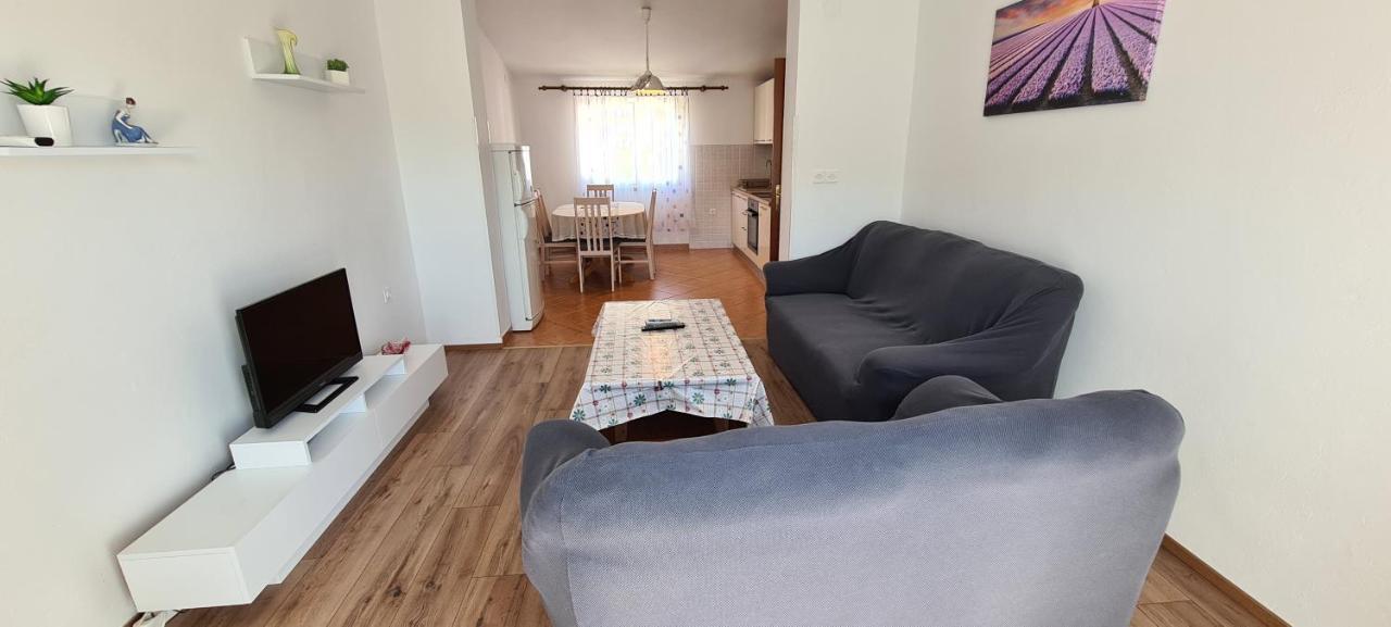 Apartments Jele バスカ エクステリア 写真